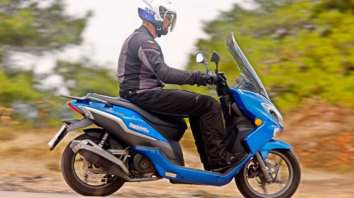 Οι επιδόσεις του Cityblade επαρκούν για να κινηθείτε σβέλτα στους δρόμους της πόλης.