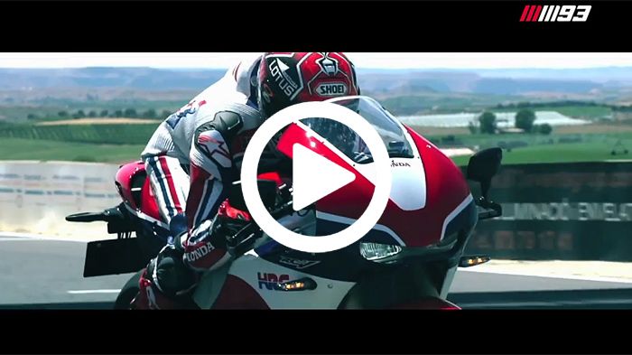 Honda RC213V-S. Μοτοσικλέτα όνειρο, με τιμή άπιαστη, μόνο για λίγους. Φυσικά δεν νοείται να την αγοράσεις και να ΜΗΝ αγοράσεις ΚΑΙ το κιτ.