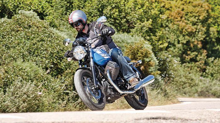 Τα ηλεκτρονικά συστήματα ασφάλειας ABS και MGCT (Moto Guzzi Controllo Trazione) και το νέο εξάρι κιβώτιο ταχυτήτων είναι οι σημαντικότερες αλλαγές στ