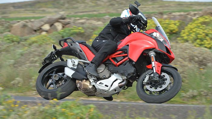 Ο εξοπλισμός της νέας ιταλικής Adventure-Sport είναι πληθωρικός σε πρωτόγνωρο βαθμό.