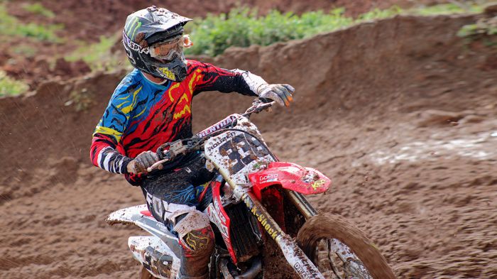 Ο συνήθης ύποπτος Παναγιώτης Κουζής κατάφερε να κερδίσει και τα δύο σκέλη του πρώτου αγώνα της χρονιάς στην ΜΧ1.