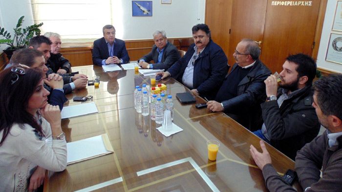 Στιγμίοτυπο από την υπογραφή της προγραμματικής σύμβασης.