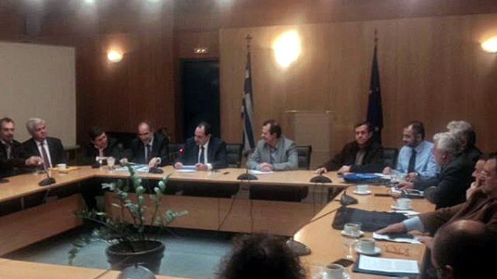 Στη νέα σύσκεψη ο αναπληρωτής υπουργός ΥΠΟΜΕΔΙ προσπάθησε να καθησυχάσει, όσον αφορά στη συνέχιση των έργων της Πατρών-Πύργου-Τσακώνας.