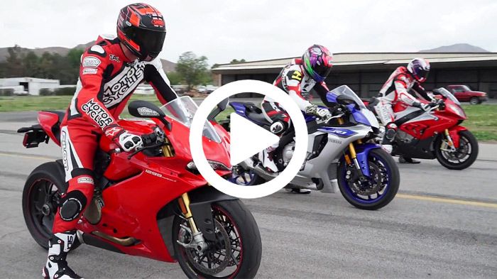 Μπορεί τα νέα YZF-R1 και 1299 Panigale να έχουν κλέψει τα φώτα της δημοσιότητας, όμως το BMW S1000RR κερδίζει την κόντρα του Motorcyclist.