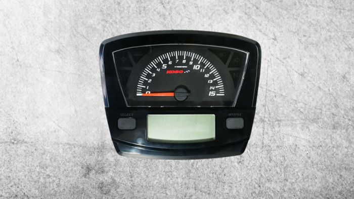 Τον πίνακα οργάνων της Uma Racing θα τον βρείτε στο e-shop της Mototrade Mavridis.