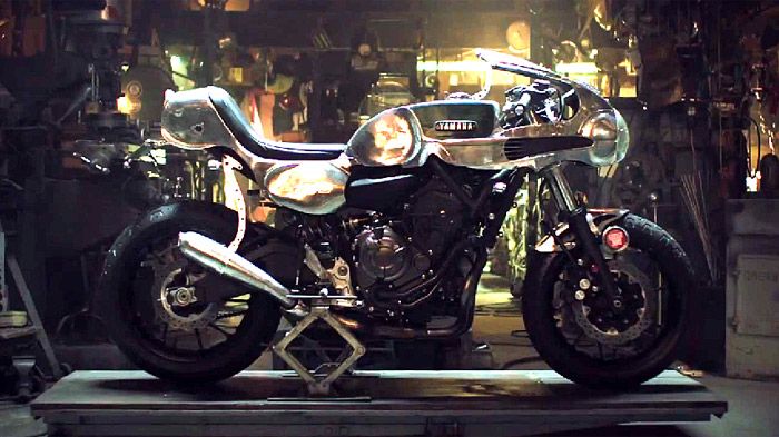 Πανέμορφο cafe racer σε vintage ύφος, που βασίζεται πάνω σε Yamaha MT-07. Πρόκειται άραγε για την αρχή μιας νέας σειράς παραγωγής, ή απλώς για ένα spe