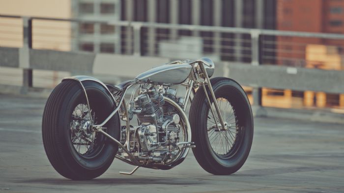 Αν ζητήσεις από οποιονδήποτε να σου σχεδιάσει μια μοτοσικλέτα, θα ζωγραφίσει δύο τροχούς και έναν κινητήρα ανάμεσα τους. Αυτή την απλή προσέγγιση αναπ