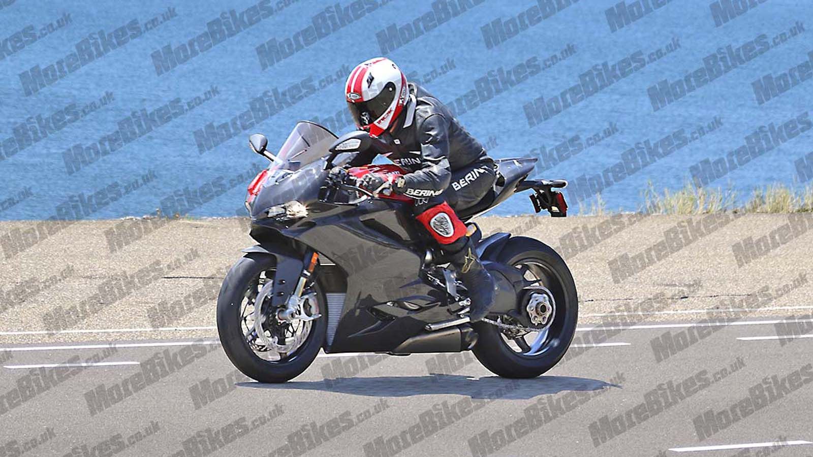 Είναι αυτό το Ducati Project 1408; Έτσι φαίνεται! 