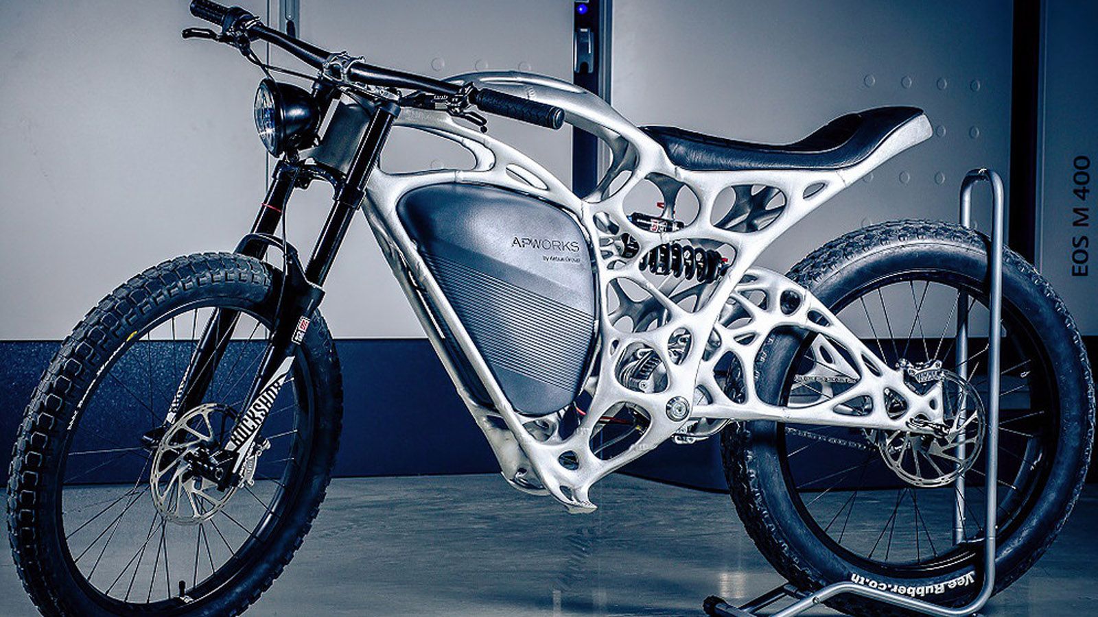 H μοτοσυκλέτα Light Rider της Airbus. Αναμφισβήτητα ενδιαφέρουσα! 