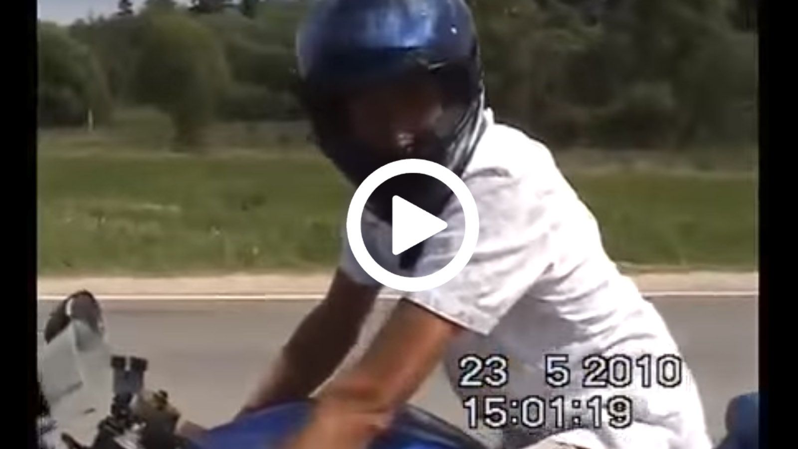 Απίστευτος. Με την κακή έννοια! 