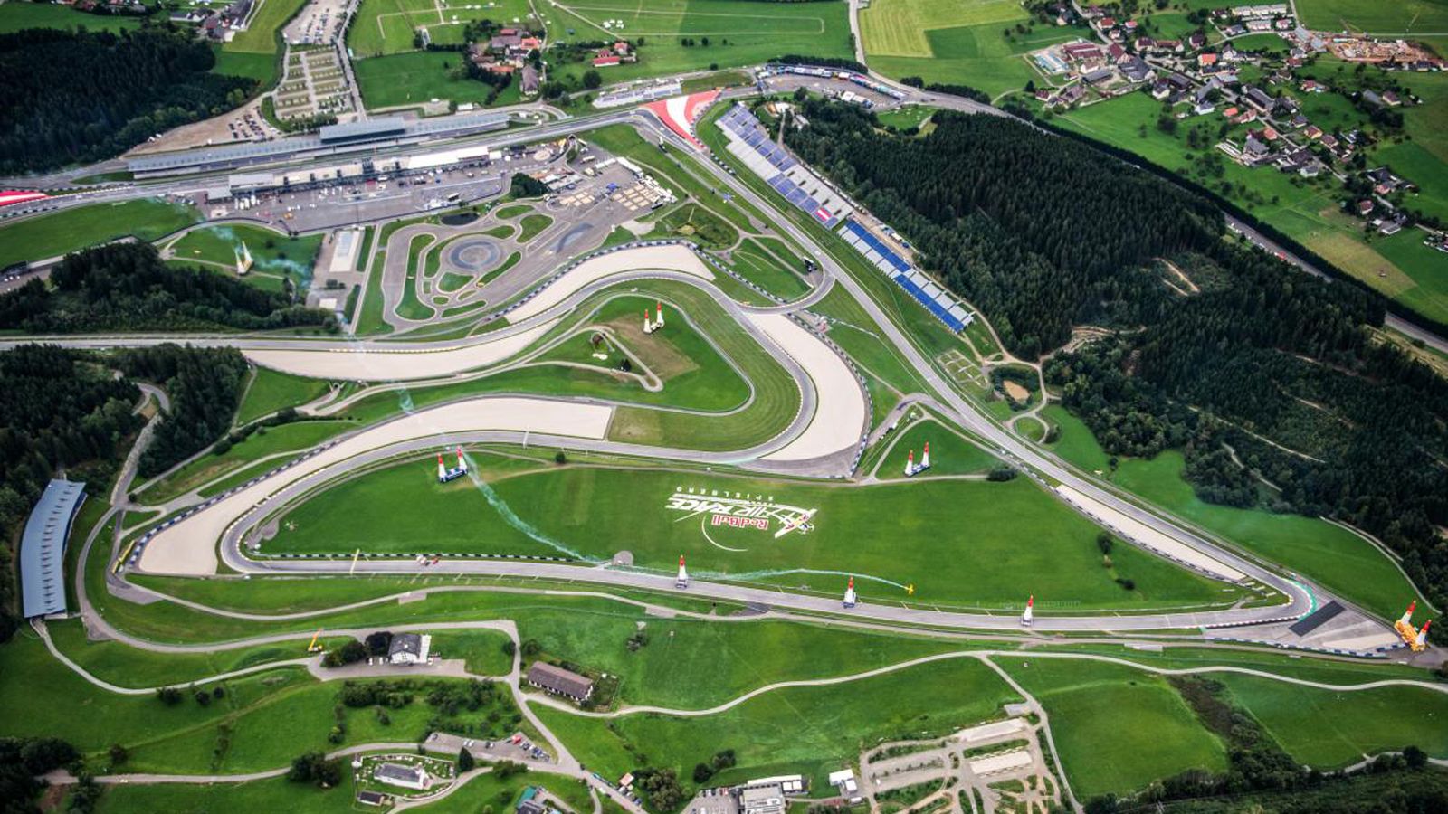 Η Red Bull Ring, σε αεροφωτογραφία. 