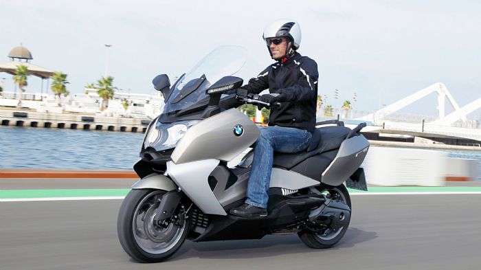 Ανάκληση για τα scooter της BMW