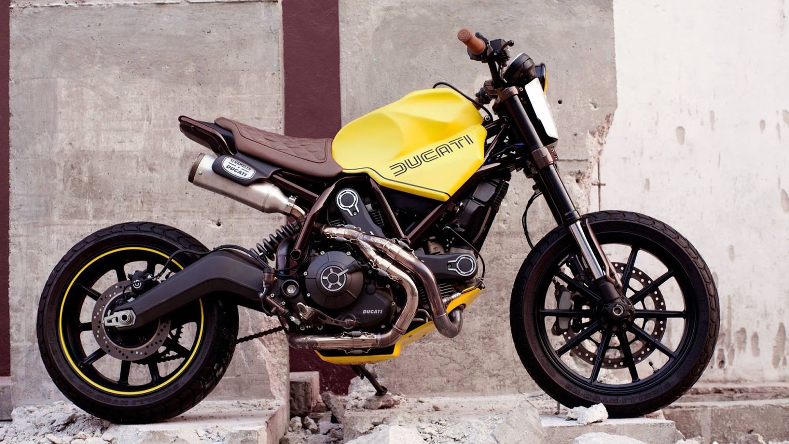 To Scrambler της Beautiful Machines. Εξόφθαλμα ορατή η διαφορά στο μήκος που δημιουργεί το νέο υποπλαίσιο. 