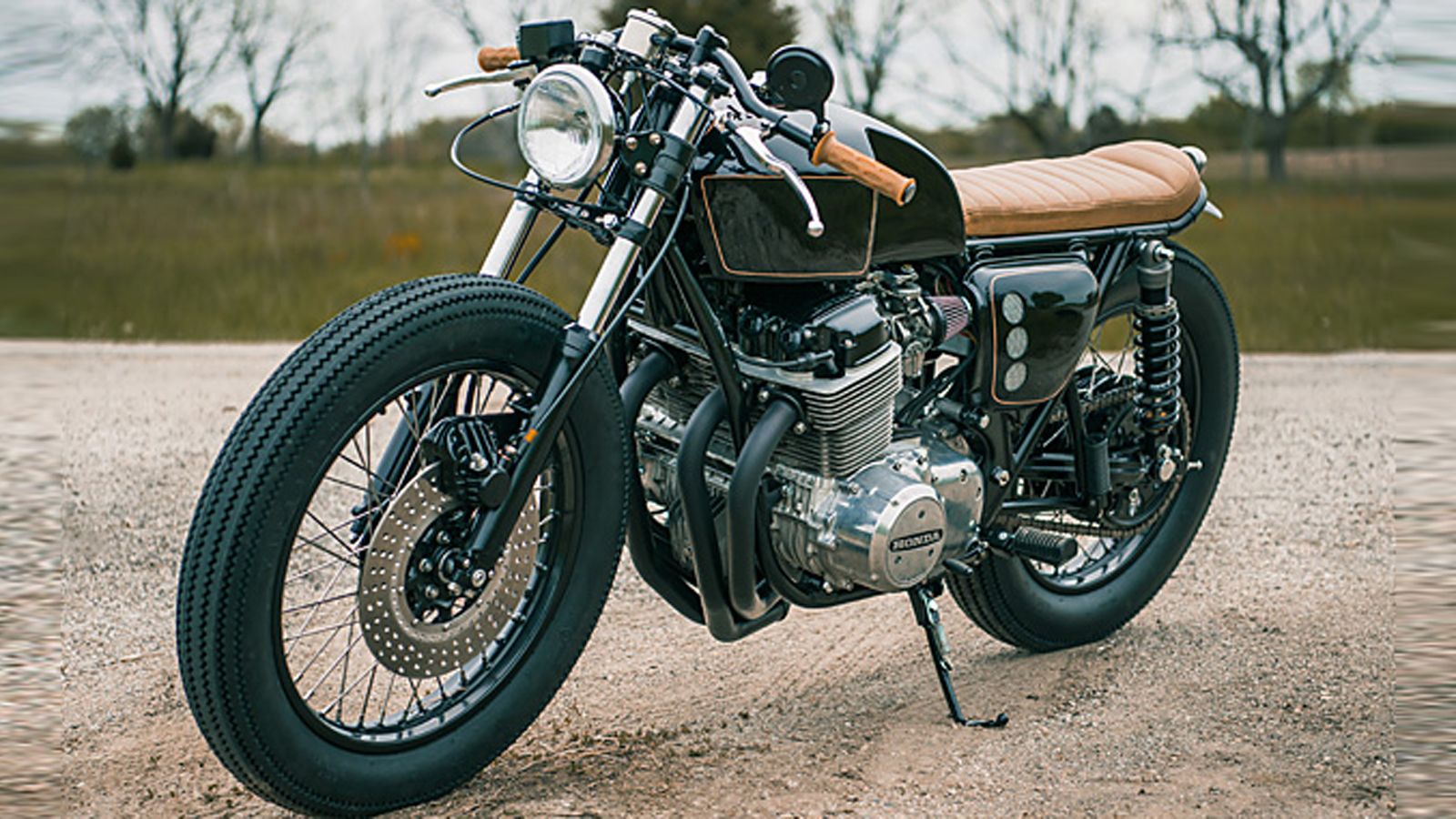 Το CB750 της Analog Motorcycles, από την μία όψη του...