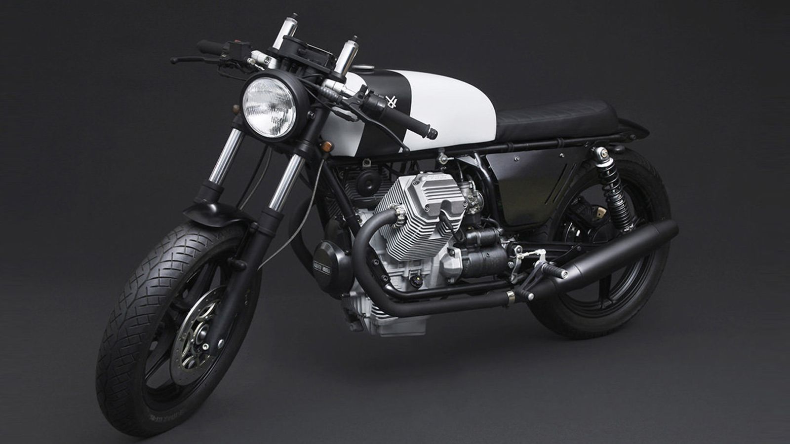 H Moto Guzzi V75 Corsaiola του Stefano Venier! Ο ορισμός του Less is more. 