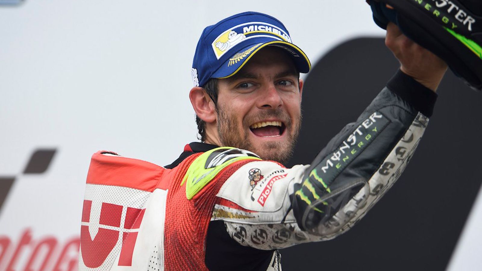 Ο Cal Crutchlow γιορτάζοντας την νίκη του. 