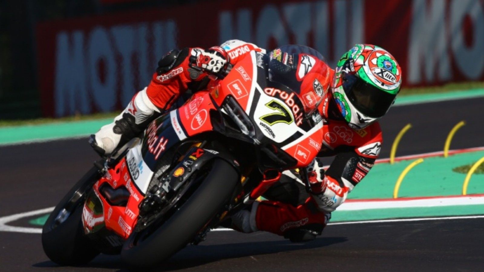 Δεύτερη διπλή νίκη για την σεζόν του 2016 πέτυχε στην Imola ο Chaz Davies. 