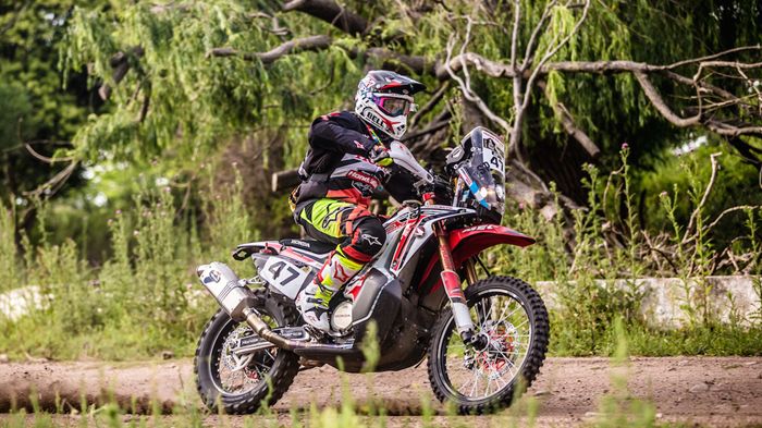 Η έκπληξη του φετινού Dakar είναι ο Αργεντίνος Kevin Benavides. 