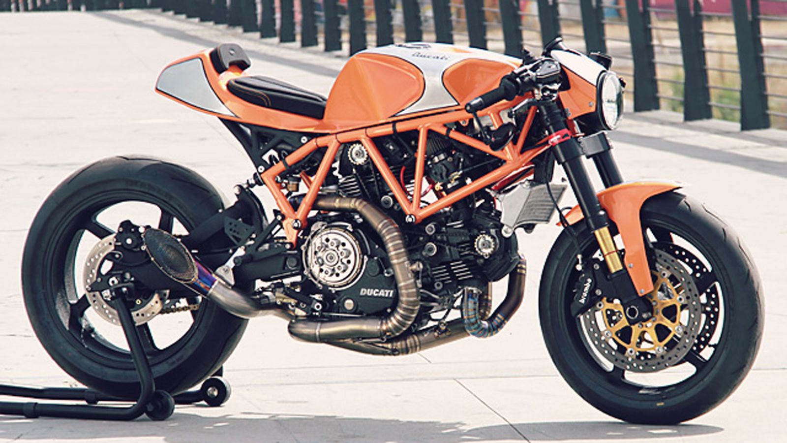 Απίστευτα όμορφη αλλά και ιδιαίτερη! 