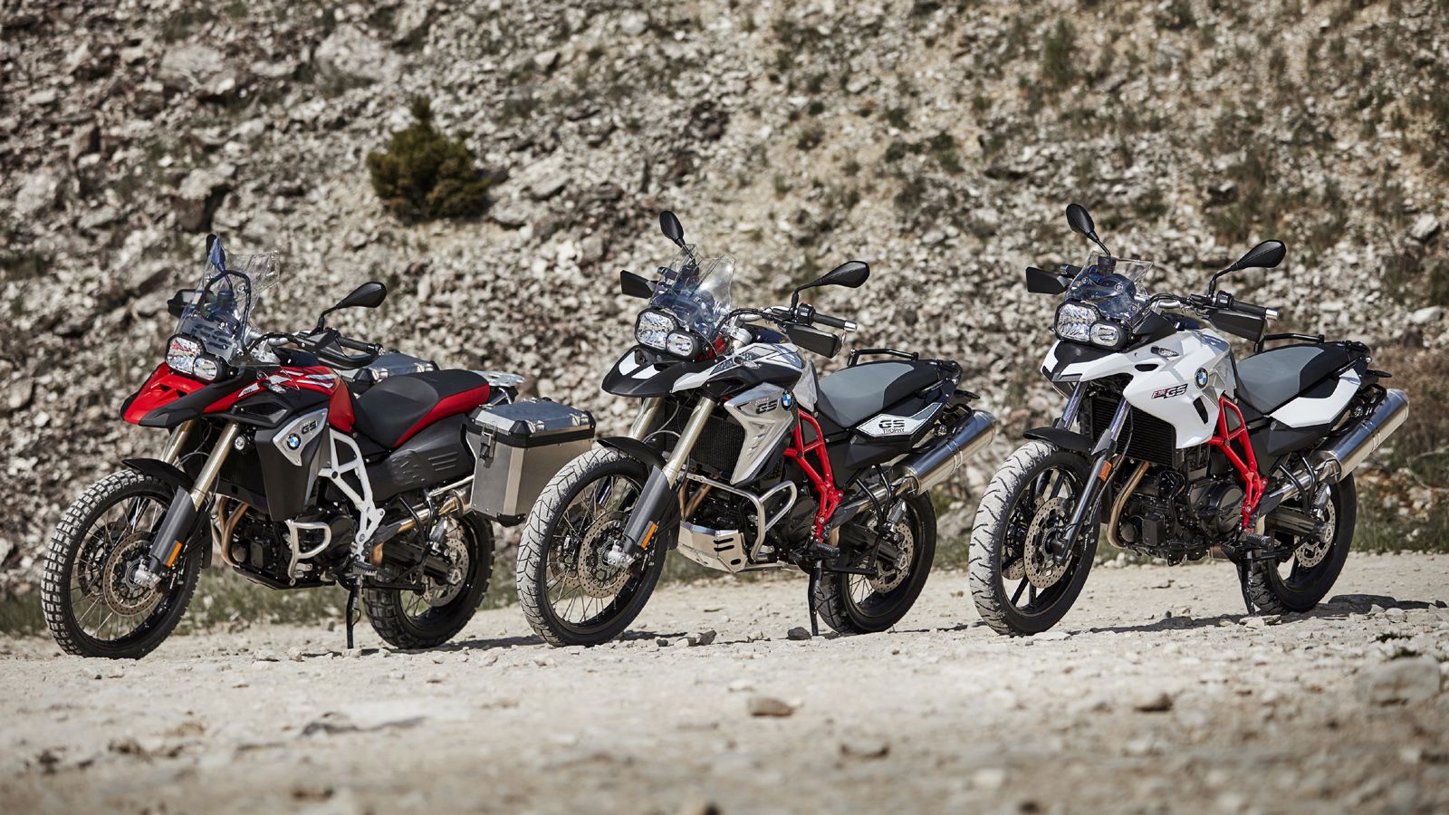 Τα τρία νέα μοντέλα σε παράταξη. 