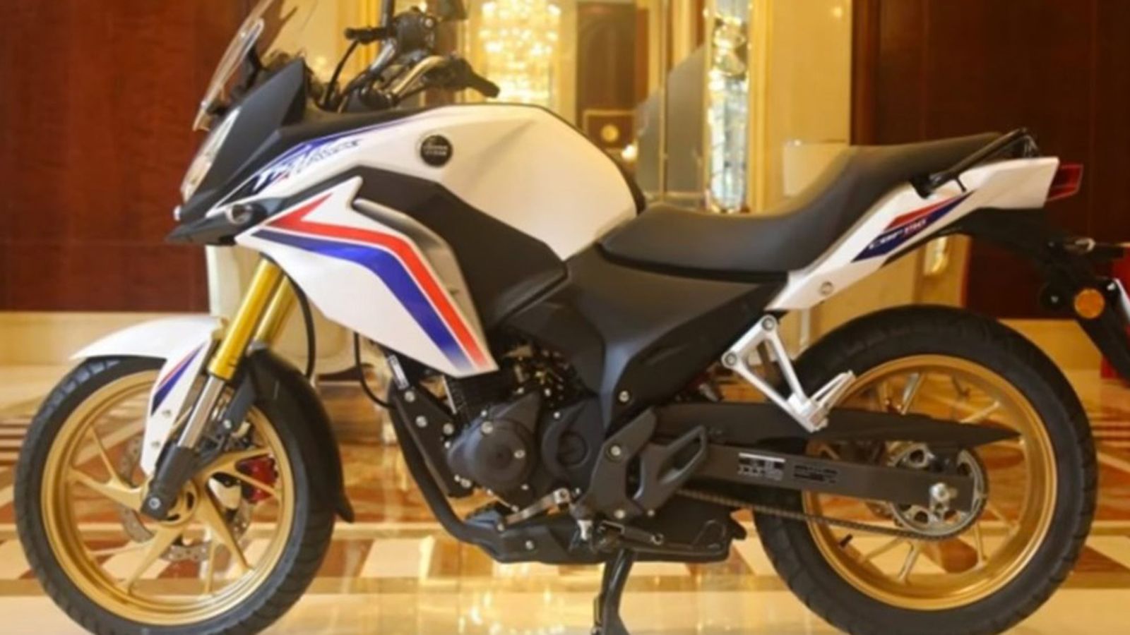 Αυτό είναι το Honda CBF190X 
