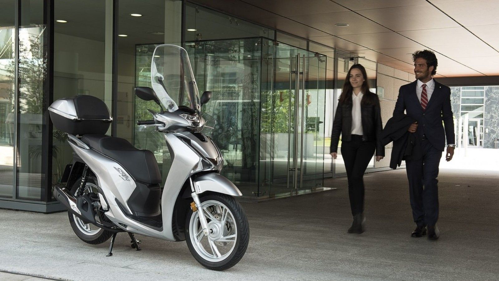 Ανανέωση για τα SH 125 και SH 150 της Honda, στην EICMA. 