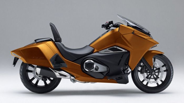 Πέραν των κλασσικών χρωματισμών, το Vultus αποκτά και κάποιους πιο... εκκεντρικούς, όπως αυτό το μπρονζέ - πορτοκαλί