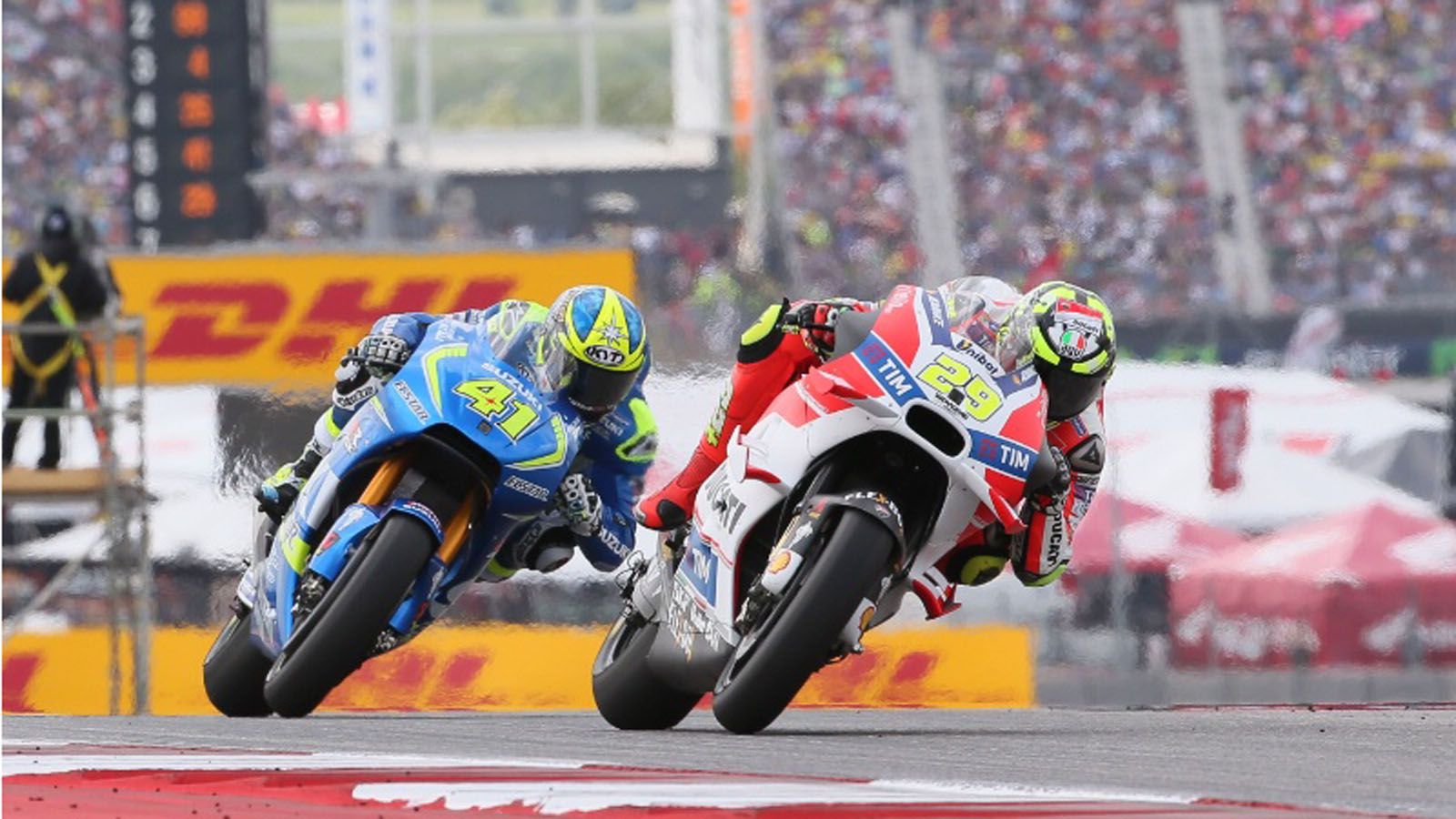 Επιβεβαιώνεται και η μεταγραφή του Andrea Iannone στην Suzuki, με συμβόλαιο μέχρι το 2018. 