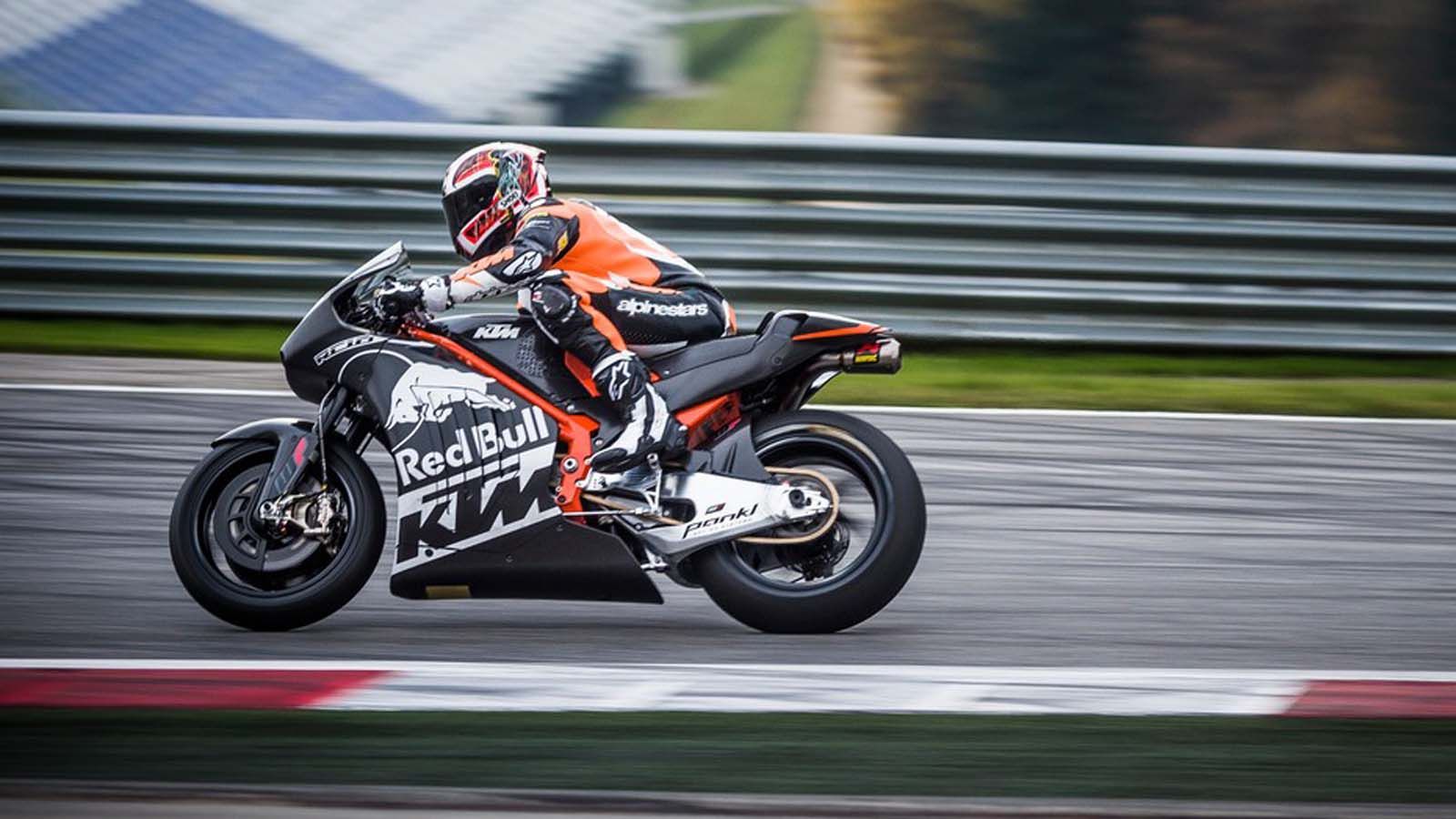 Θα καταφέρει η KTM να κλέψει και τον δεύτερο αναβάτη της Monster Yamaha Tech 3;