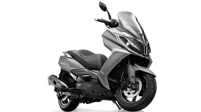H KYMCO παρουσίασε στο Μιλάνο το νέο Downtown 350i, με μοντέρνα σχεδίαση και μεγαλύτερο-ισχυρότερο μοτέρ.