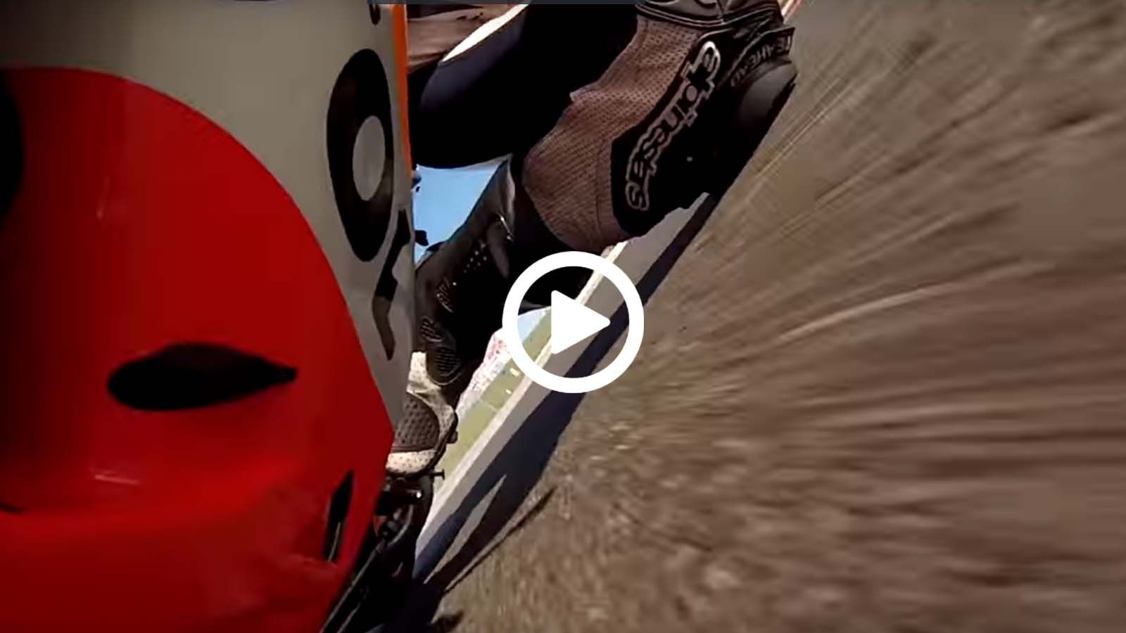 Δείτε πόσες φορές το γόνατο του Marquez ακουμπάει στο έδαφος! 