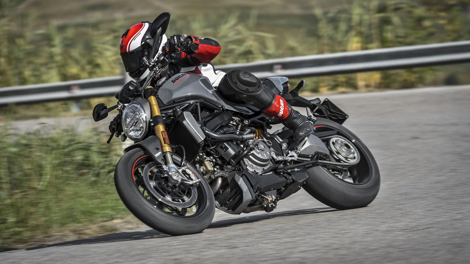 To νέο Ducati Monster 1200S