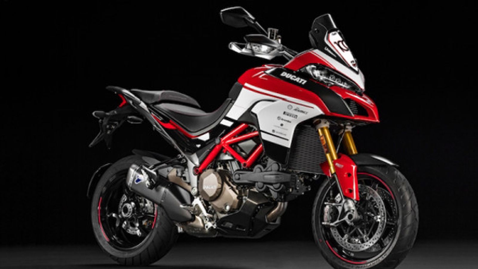 Προσέξτε τα επιπλέον αυτοκόλλητα, τα οποία αποτελούν το κιτ. 