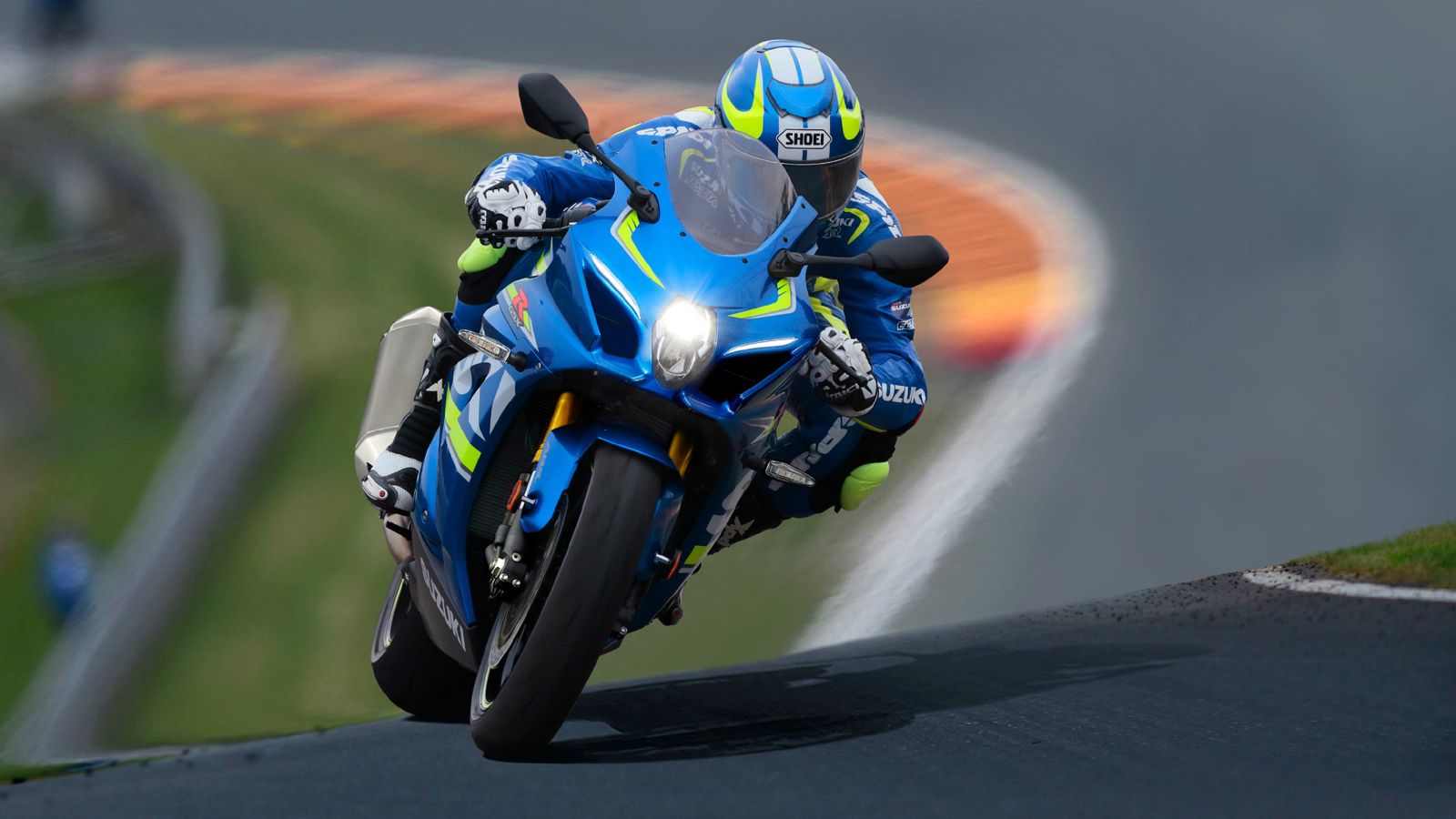 Η κατηγορία των street μοτοσυκλετών βρίσκεται σε αναβρασμό! Πολλά είναι τα μοντέλα που αναμένουμε από τις εταιρείες. 