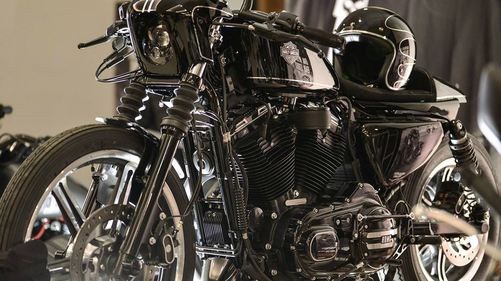 Η εντυπωσιακή Νύχτα της Harley-Davidson Athena.
