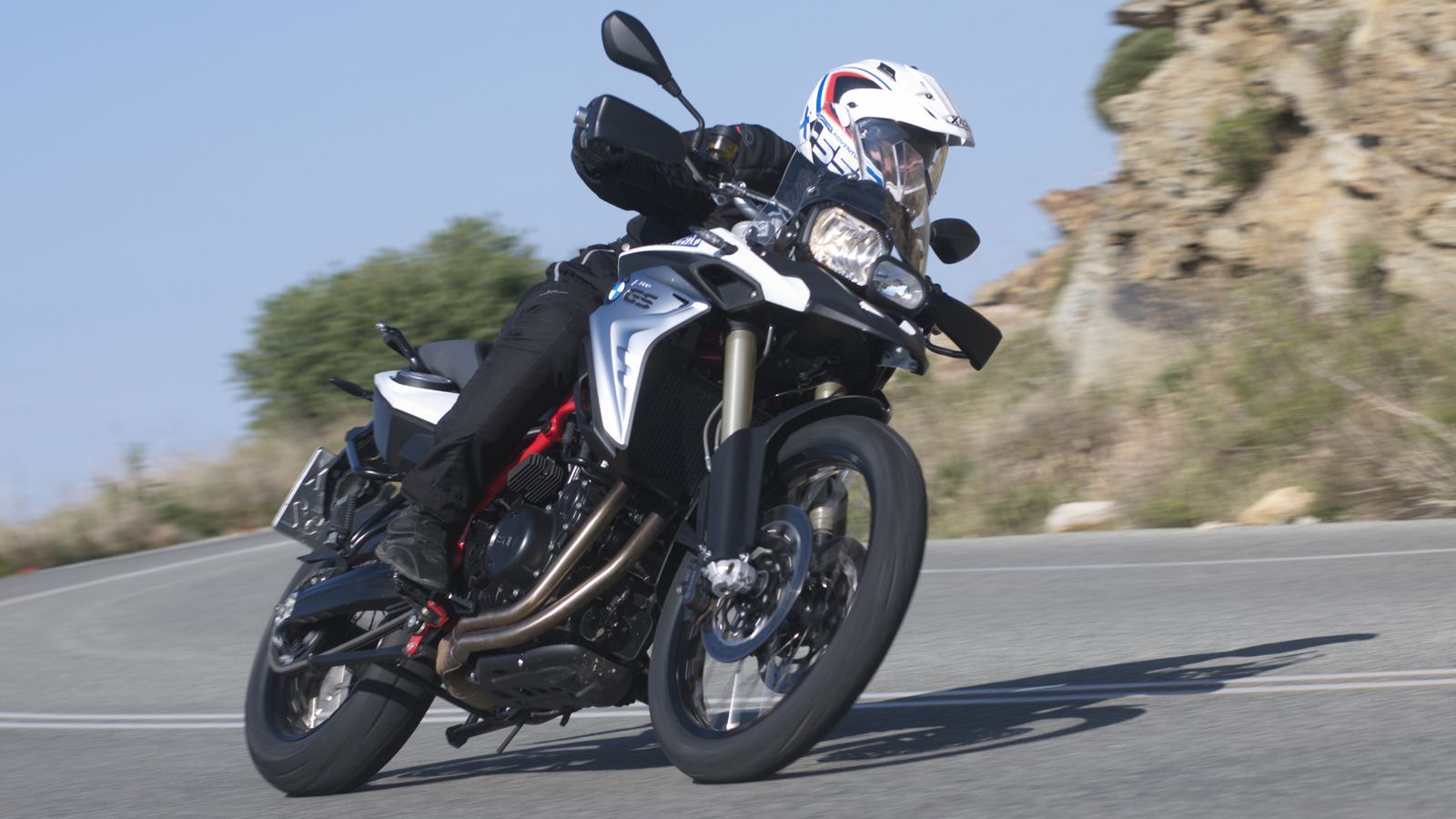 Πόσο καλά τα καταφέρνει το μεσαίας κατηγορίας on-off της BMW;