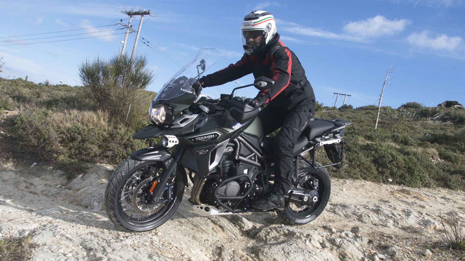 Ικανότατη μοτοσυκλέτα με πολλές και σημαντικές ανανεώσεις, για το 2016.