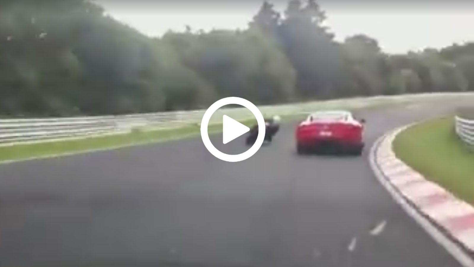 'Ανετος και αποτελεσματικός ο μοτοσυκλετιστής! Γιατί το αυτοκίνητο δεν κάνει τον οδηγό.