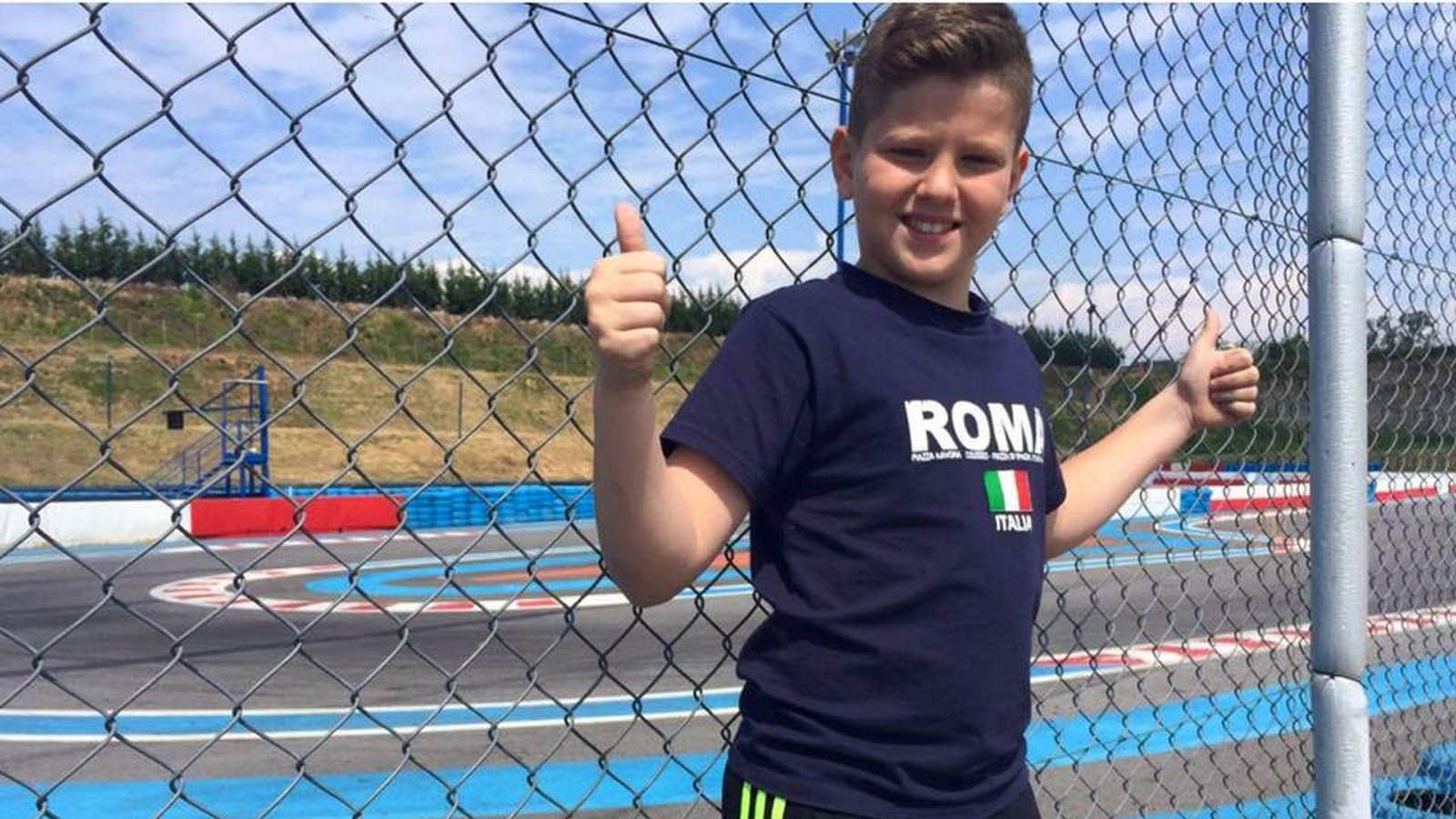 O μικρός και δραστήριος Γιάννης Περιστεράς...