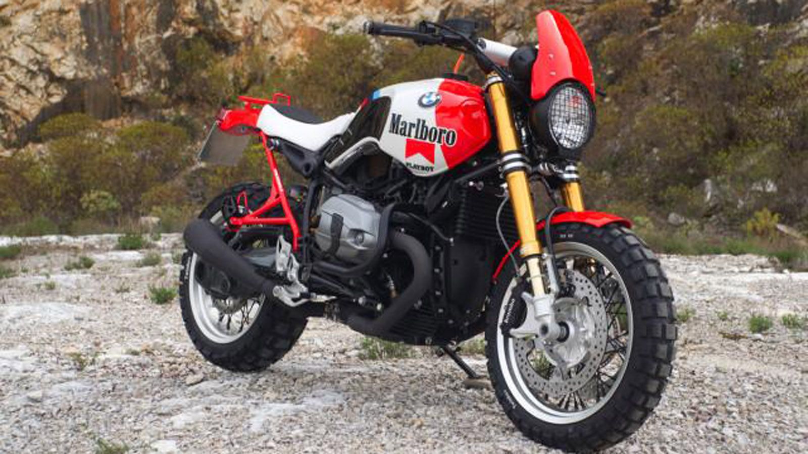 Όμορφα βαμμένη και τροποποιημένη η R nineT της φωτογραφίας, ιταλική δημιουργία προς τιμήν των συμμετοχών της εταιρείας στο Paris-Dakar. 