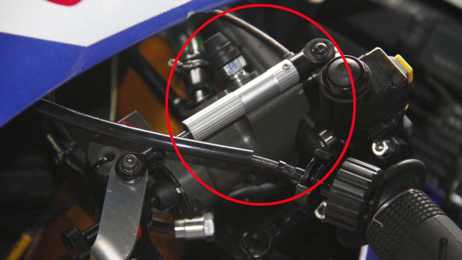 Τι παίζει με αυτή την συσκευή που εντοπίστηκε στην αγωνιστική Μ1 του Valentino Rossi; 