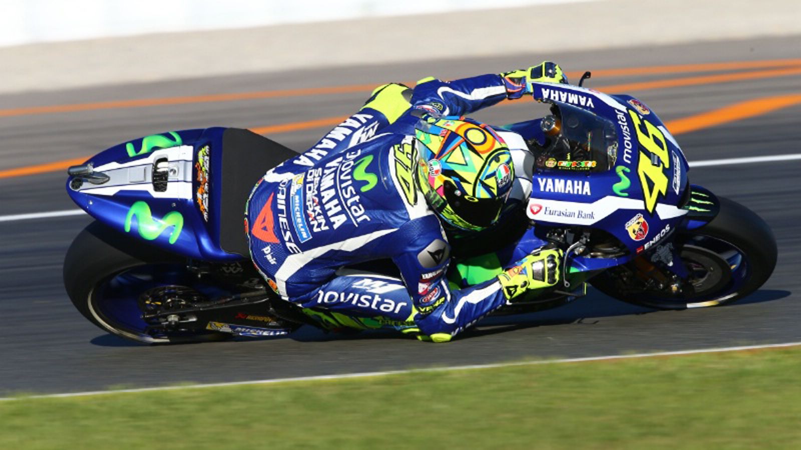 Ακόμη περισσότερη βελτίωση χρειάζεται ο κινητήρας της M1, σύμφωνα με τον Valentino Rossi.