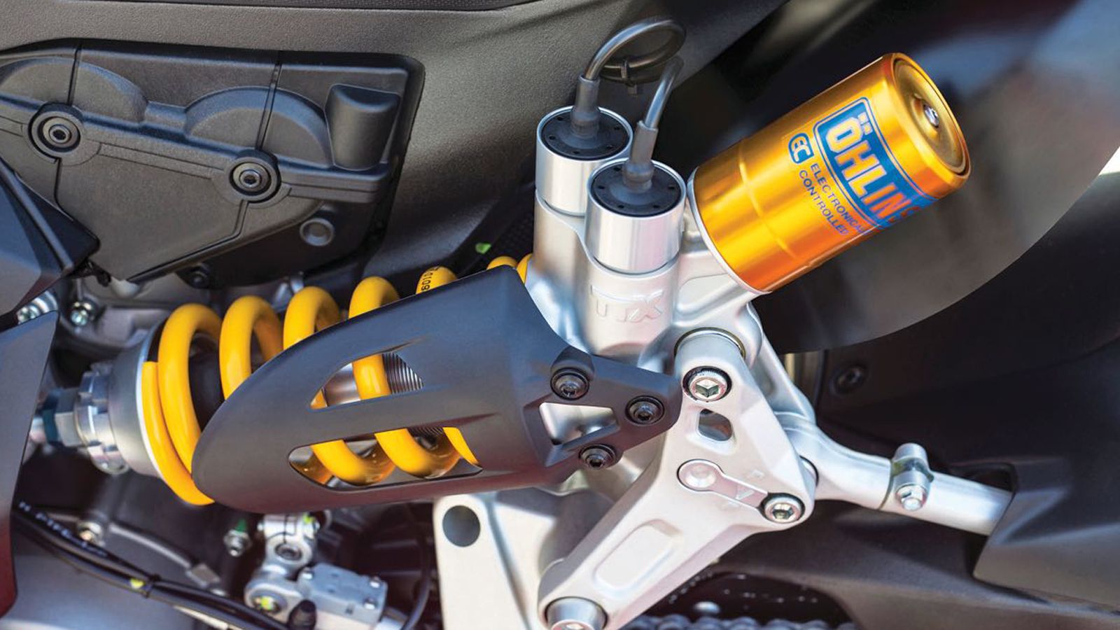 Μία υπερσύγχρονη πίσω ανάρτηση από superbike. Όσο μοντέρνες και να είναι, όλες οι αναρτήσεις βασίζονται σε συγκεκριμένες απαιτήσεις και αρχές λειτουργ