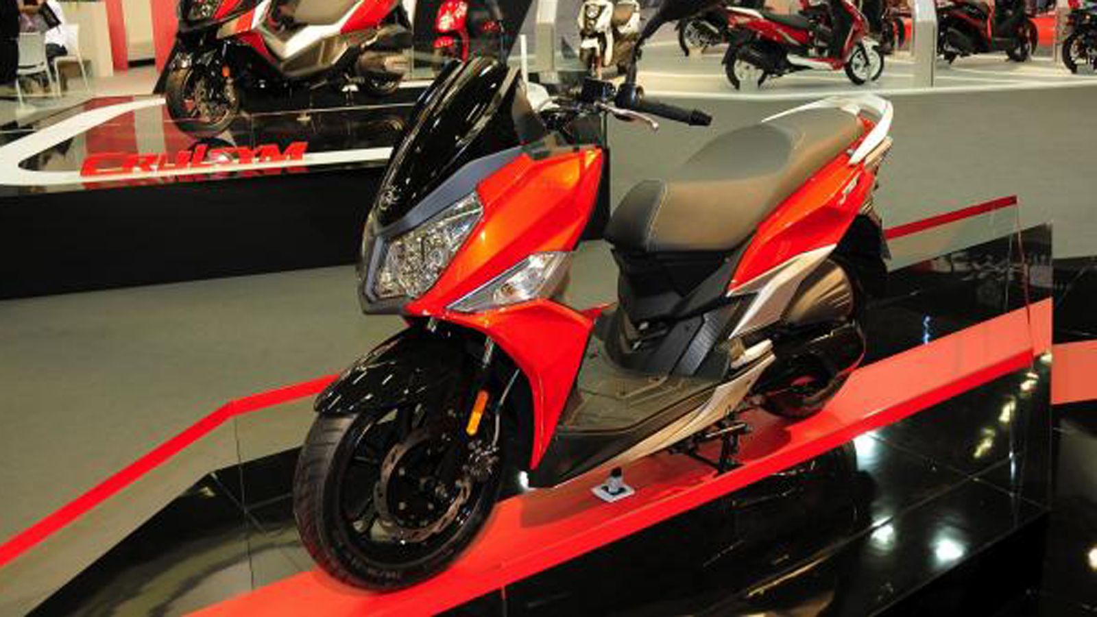 To νέο SYM Jet4 125. 