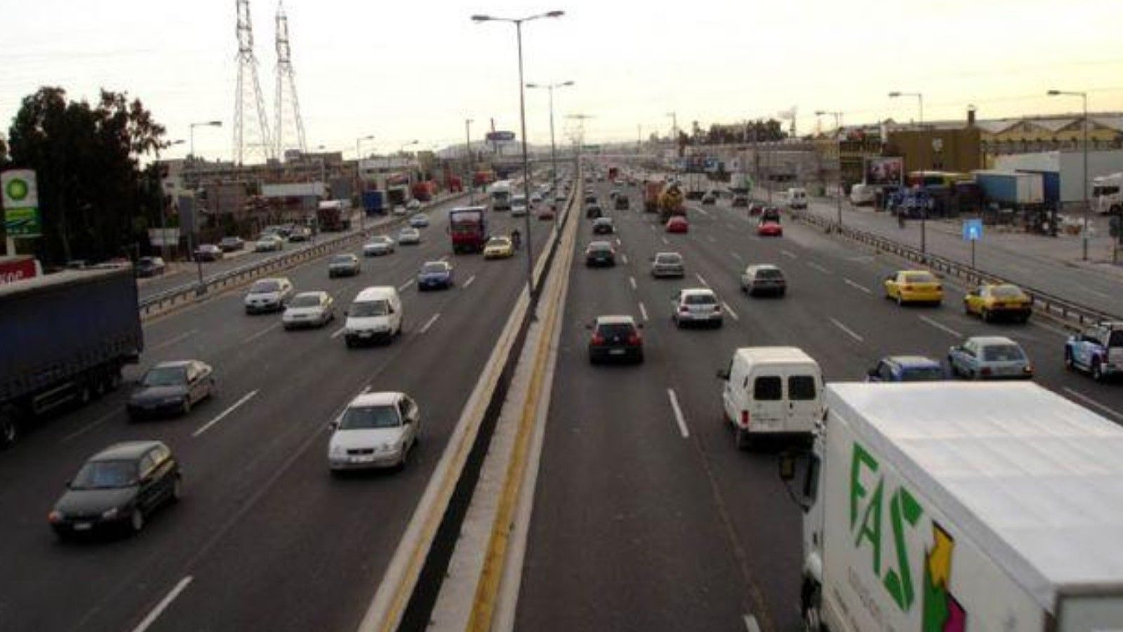Διακοπές κυκλοφορίας στον κόμβο Τατοΐου για τις επόμενες ημέρες, λόγω εργασιών.