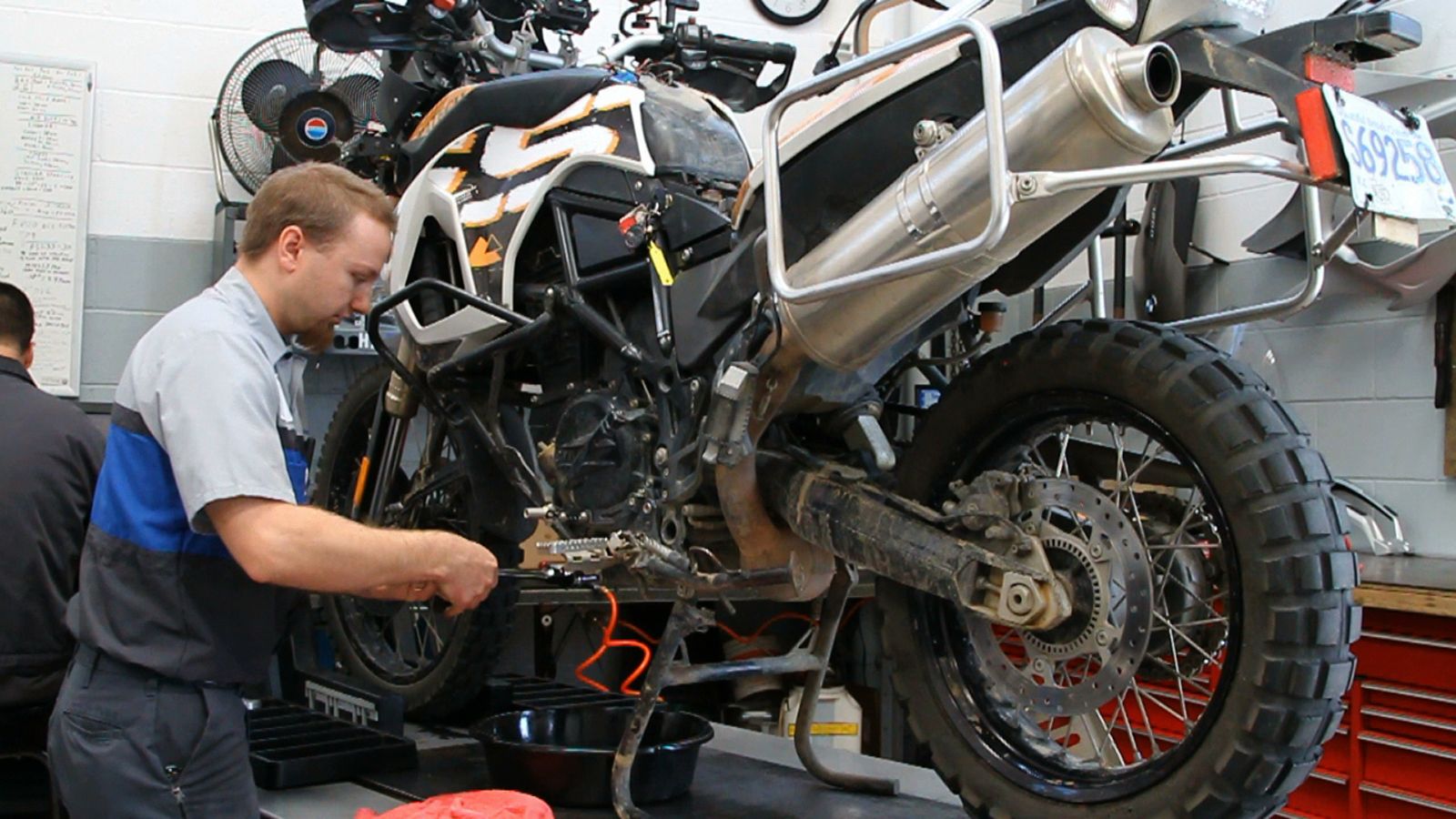 8 σημεία ιδιαίτερης σημασίας στη μοτοσυκλέτα, που πρέπει να προσεχθούν οπωσδήποτε πριν ξεκινήσουμε για τις διακοπές μας!