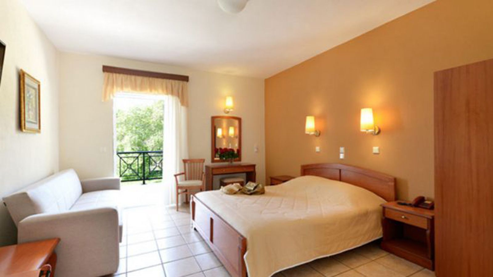 Amalia Hotel Apartments