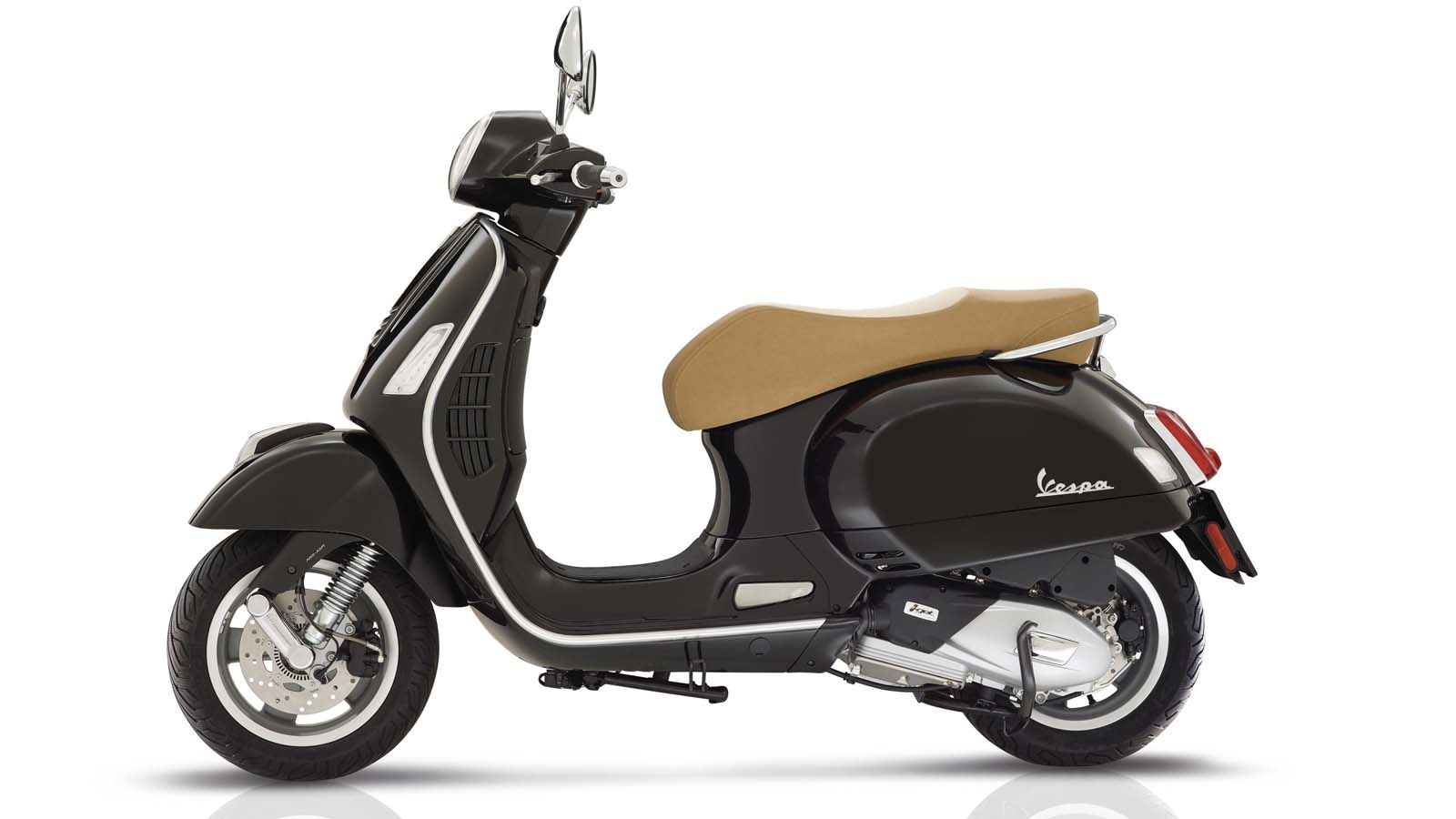 Οι νέες Vespa GTS 125/150 στην Intermot