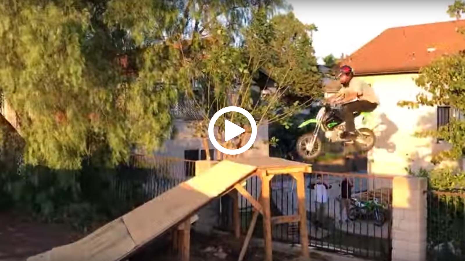 Αυτό πρέπει να πόνεσε!