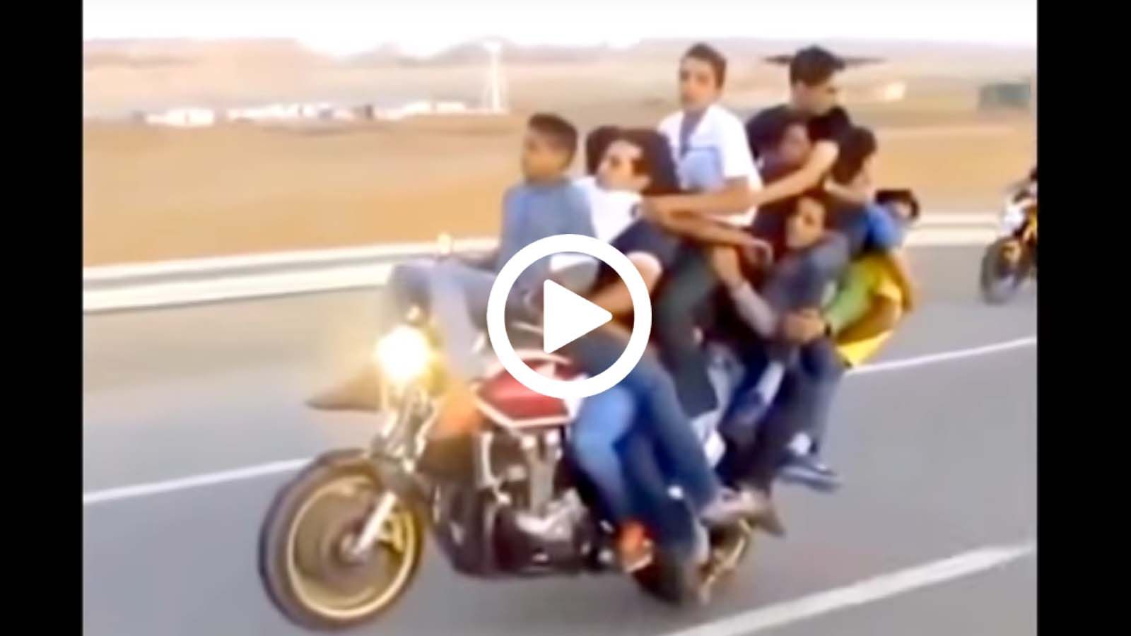 Δεν θα σχολιάσουμε καν την...έλλειψη κρανών!